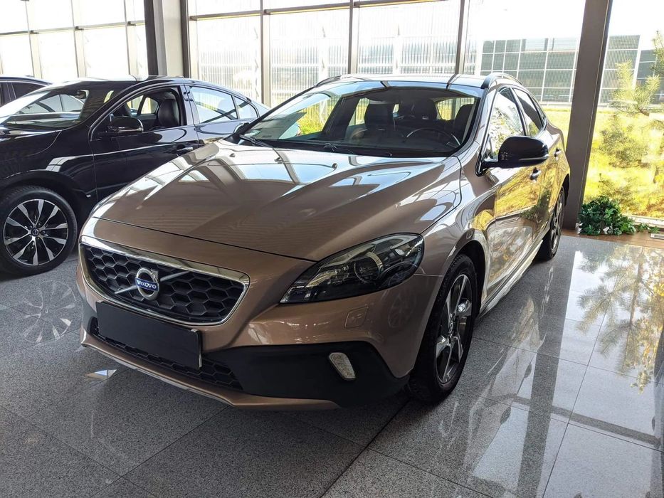 Volvo V40 Volvo V40 Cross Country