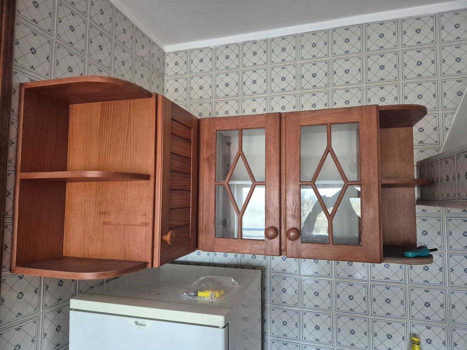 Cozinha usada com lava louça