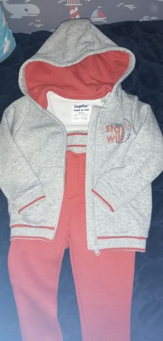 Dres dziecięcy 86/92  nowy