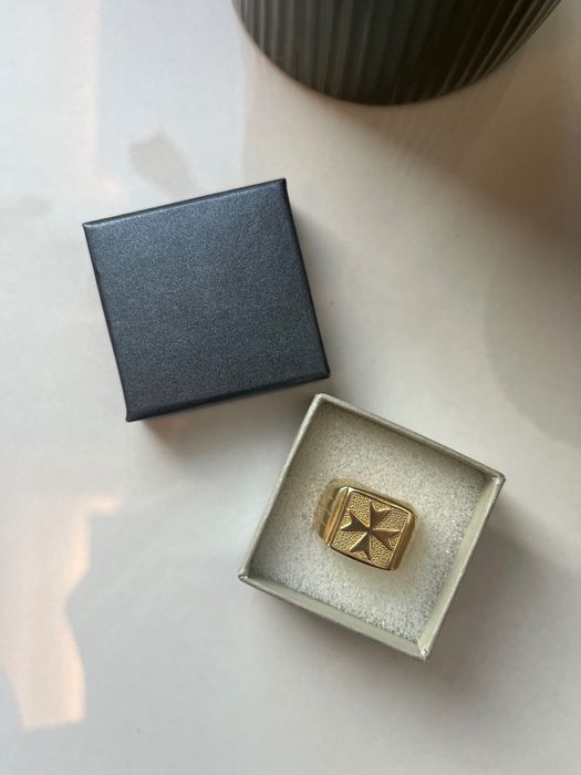Sygnet męski złoty 18 mm krzyż maltański
