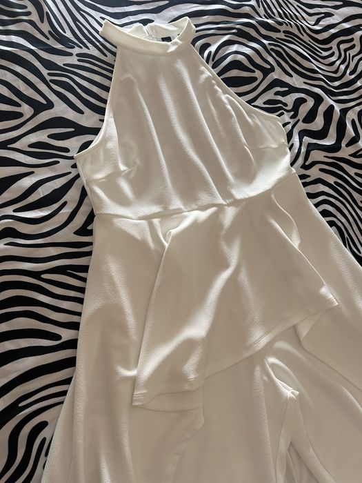 Macacão branco com cauda