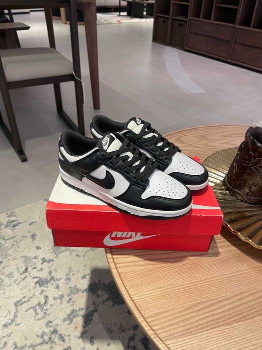 Buty meskie Mokasyny Nike Dunk Low R.40.5