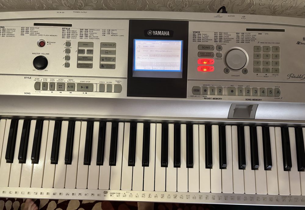 Синтезатор Yamaha – майже новий чекає свого музиканта