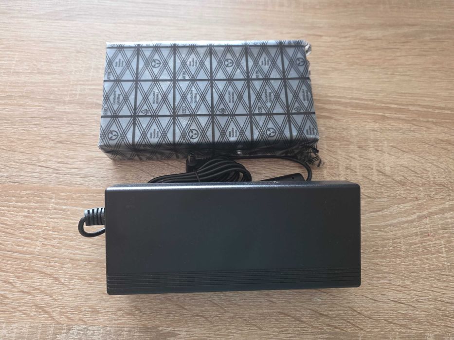 Switch sieciowy Linovision Remote Cloud PoE Switch 8 portów do Kamer