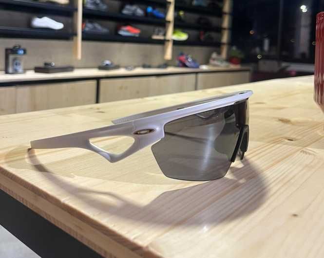 ÓCULOS Oakley Sphaera Matte White