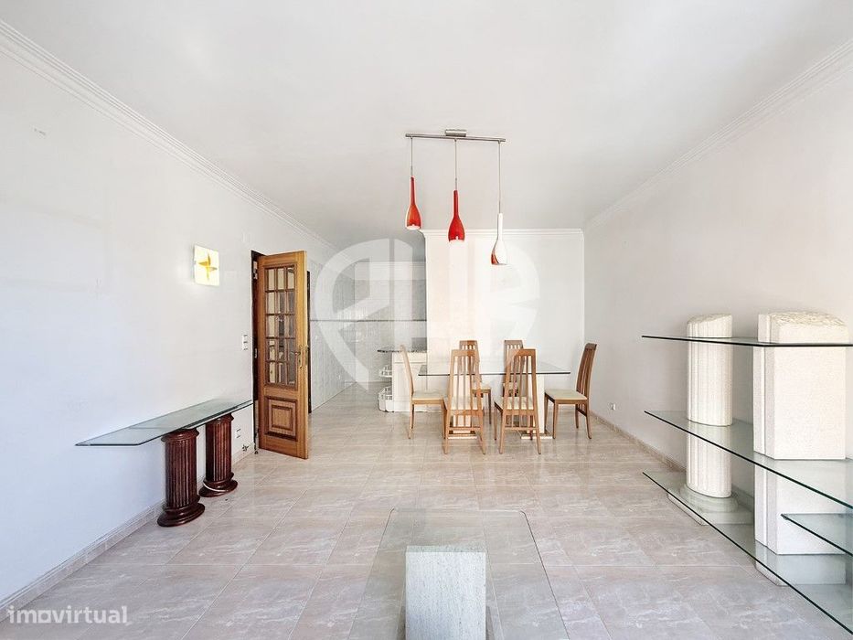Apartamento T2 // Tapada das Mercês