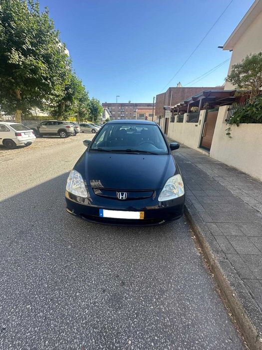 Honda Civic 1.4iS de Caixa Automática