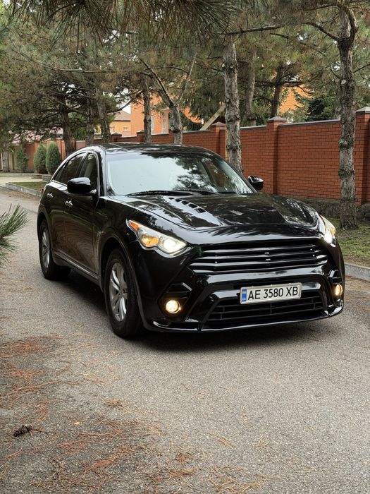 Infiniti QX70 2016 Год