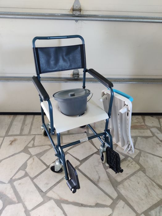 Cadeira Sanitária (nunca usada)