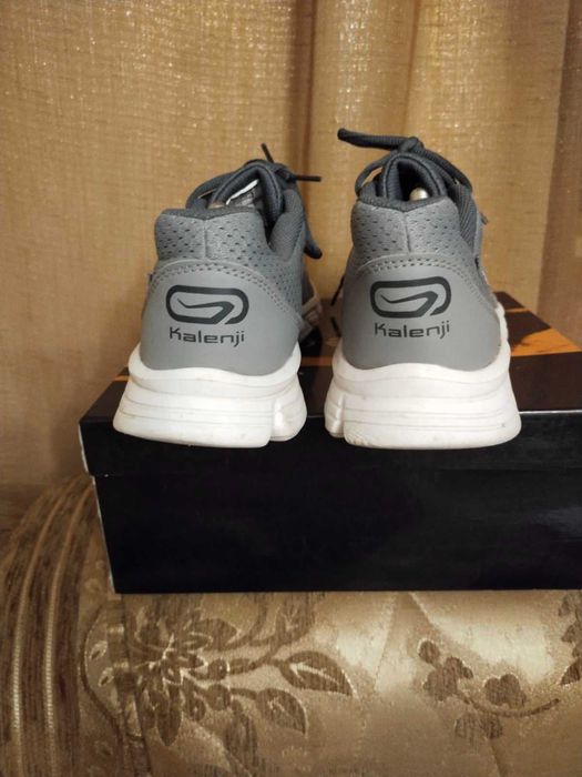 Кросівки чоловічі Decathlon Ekiden One сірі 43 р.