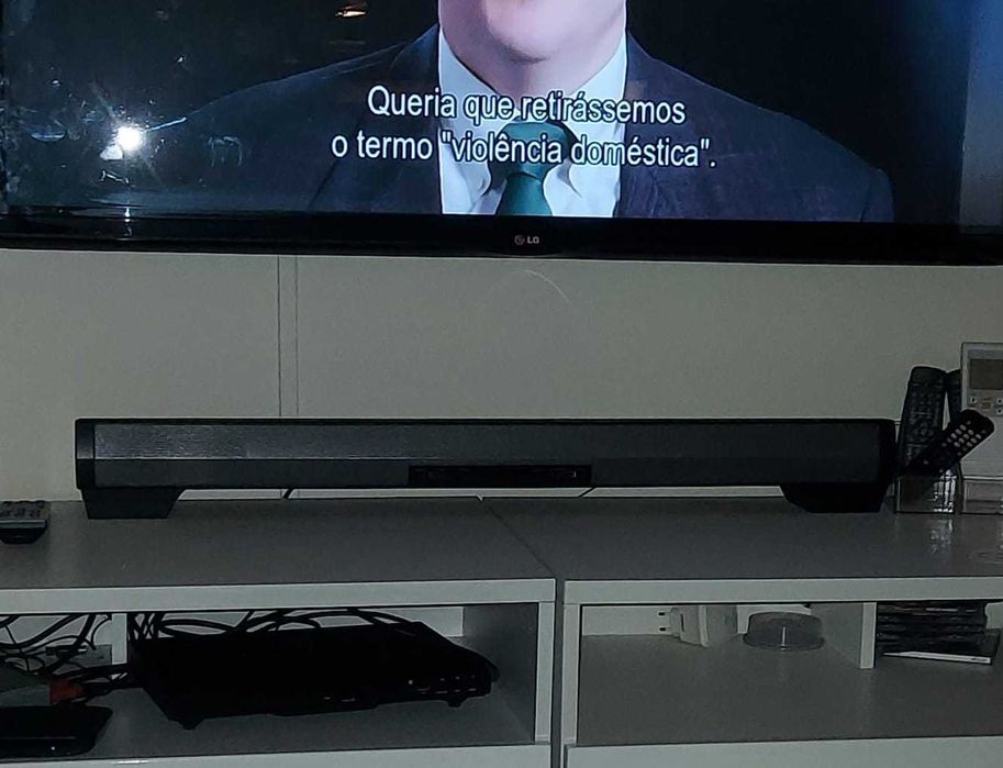 Sistema de som " home cinema" Pioneer.