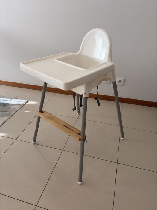 Cadeira de Alimentação IKEA, pousa pés, almofada de apoio e capa