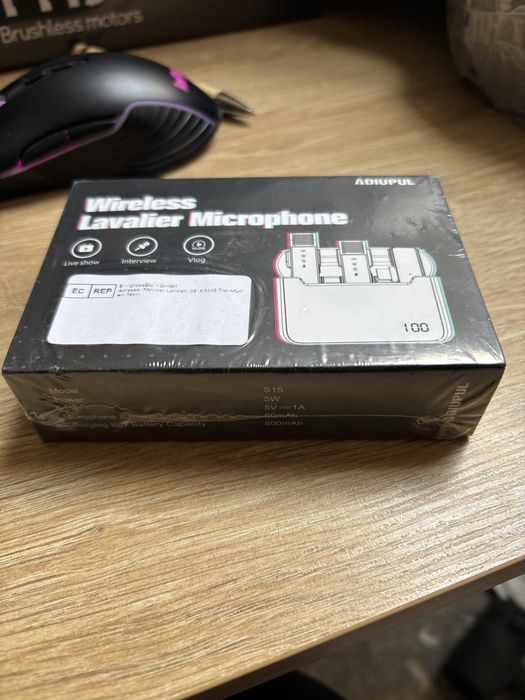 bezprzewodowy mikrofon lavalier do iphone biały adiupul s15