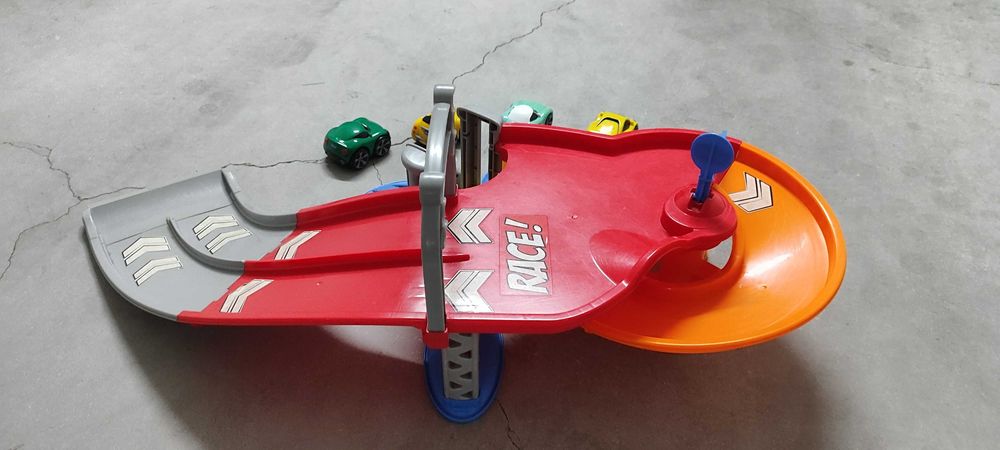 Garagem Chico para criança