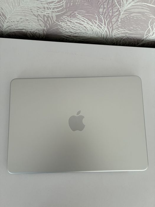 Macbook neo 8/512 Silver open box