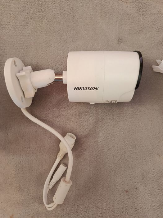 Продам 2 камери майже нові