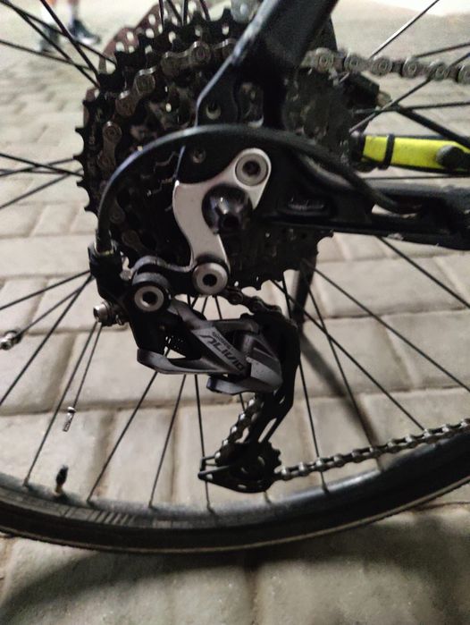 Rower elektryczny BH Xenion Cross r.56