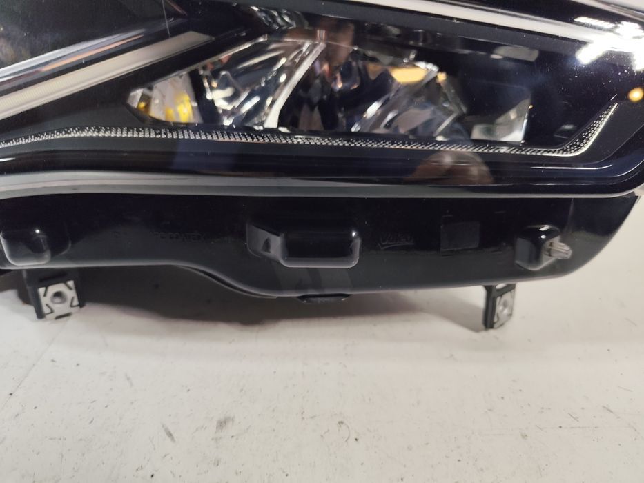 Seat Tarraco 5FJ 18- Prawy Przód Prawa Lampa Full LED Ładna EU Oryg WL