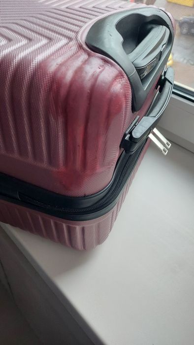 Лиловый Чемодан средний