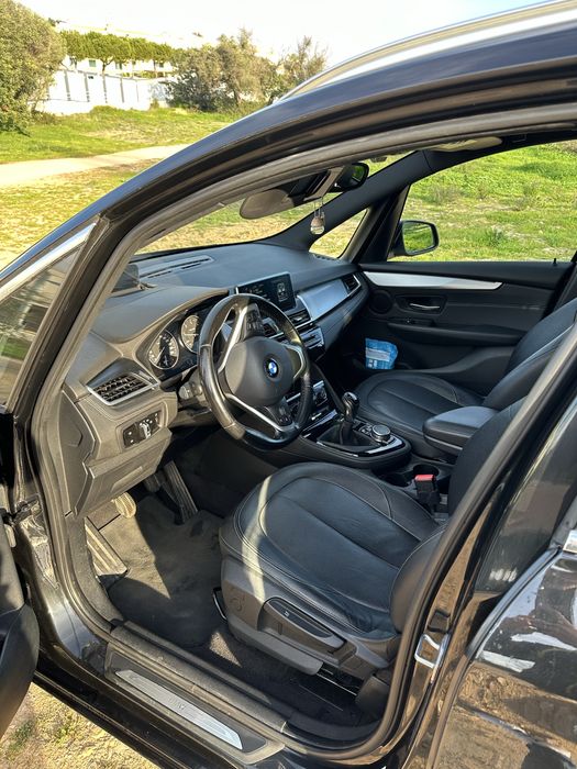 BMW 218d versão Luxury