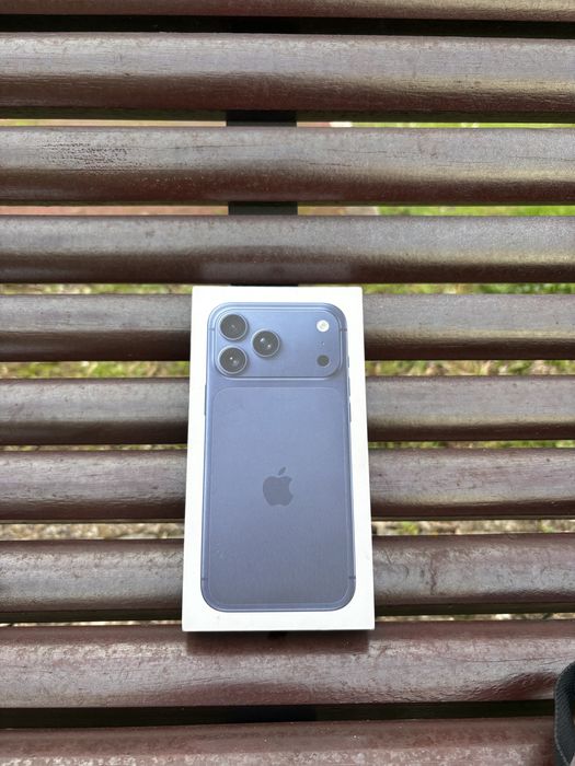 17 pro max novo com factura