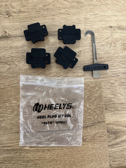 Роликові кросівки Hellys Plus X2 Lights, 32 розмір
