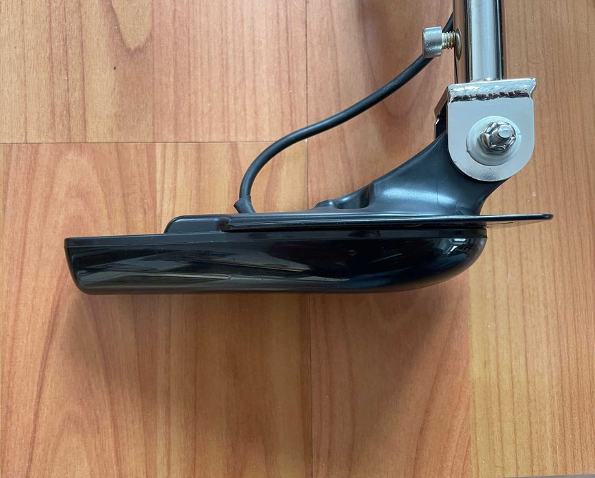 Garmin GT20 TM Przetwornik 4 pin Do Echosond Striker Uchwyt Traper 