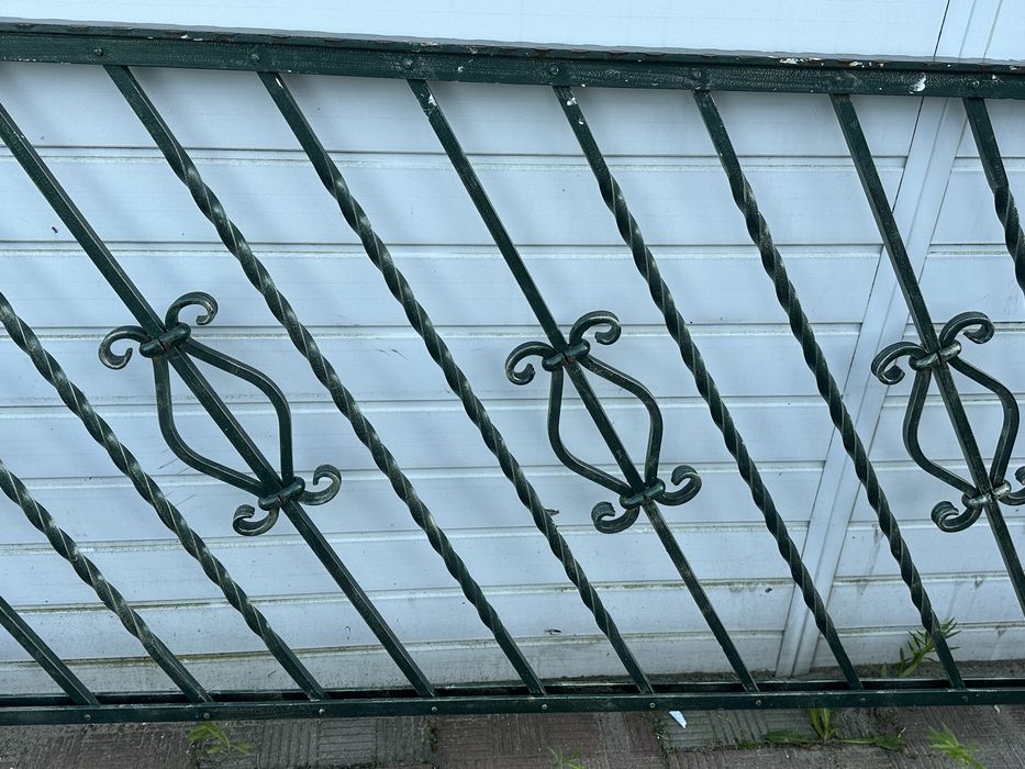 Balustrady barierki masywne kute ręczna robota stan bardzo dobry