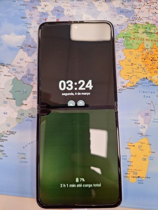 Samsung Galaxy Z Flip 3 5G - ecrã danificado