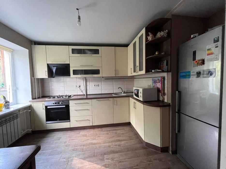 Велика 3шка 2й поверх Чумаченко