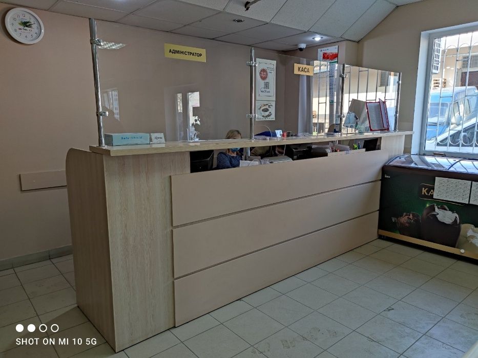 Продам Стол Ресепшин офисный