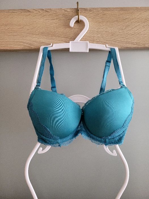 Nowy biustonosz Esotiq 65 E