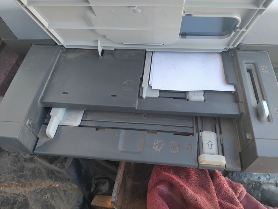 Продам принтер HP PhotoSmart 7760. Б/у. Давно стоит без работы.