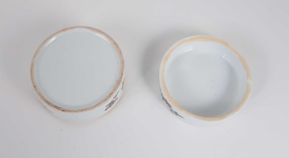 Caixa pequena porcelana da China - Figuras