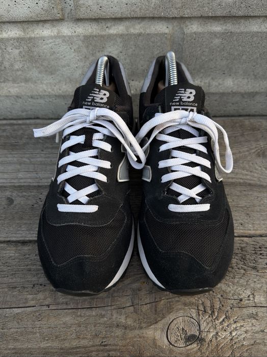 Czarne, zamszowe sneakers New Balance 574, rozmiar 42