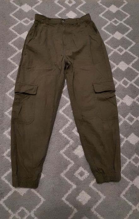 Spodnie Cropp cargo damskie rozm.36