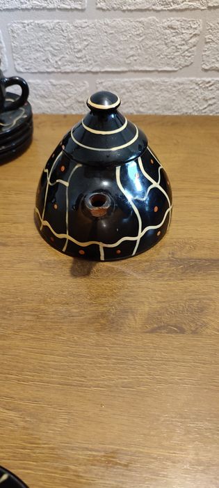 Stara malioka, zastawa do herbaty/kawy, filiżanki czarna