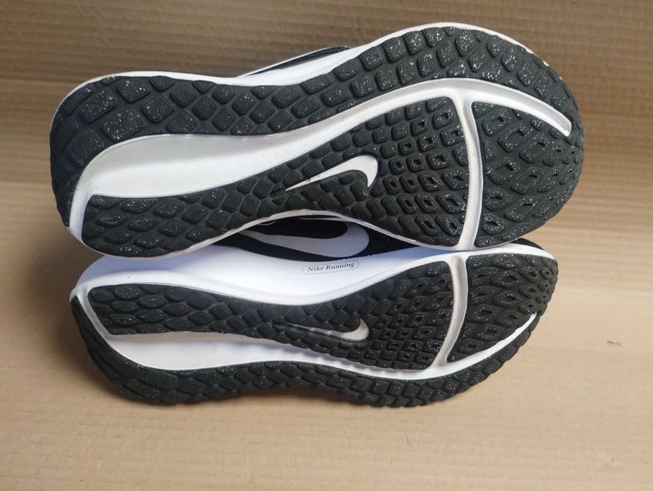 Buty biegowe do biegania 43 NIKE downshiffer 13