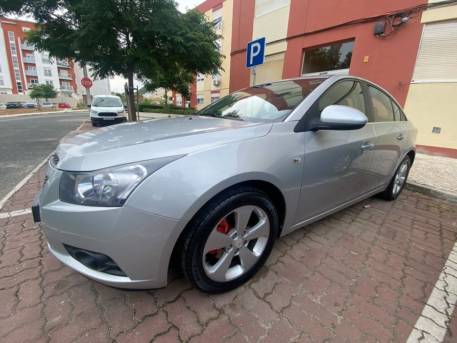 Chevrolet CRUZE 2.0 VCDi 2010