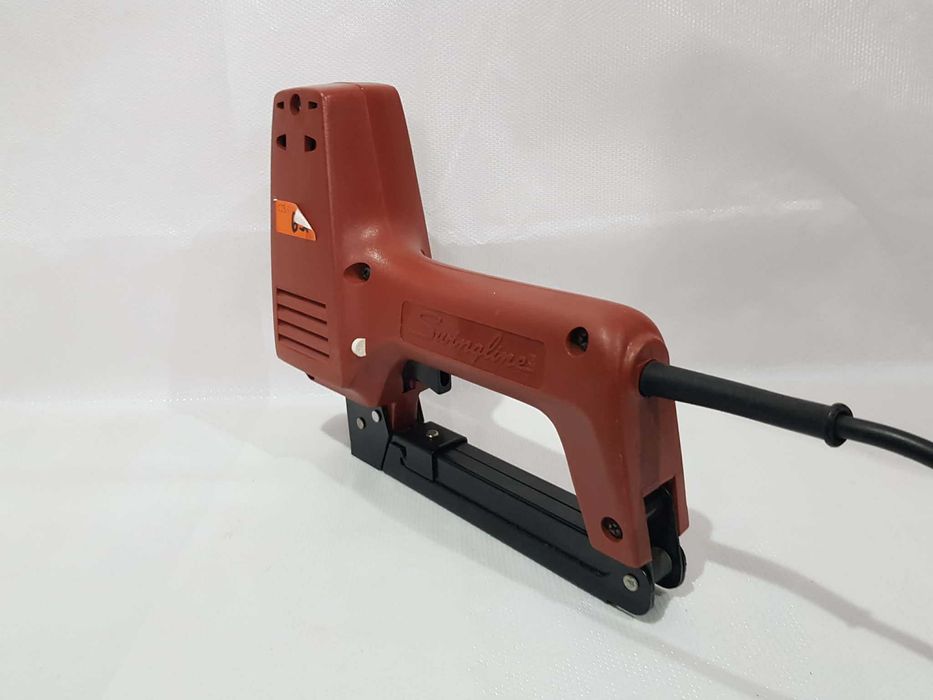 Elektryczny zszywacz tapicerski Swingline 34210