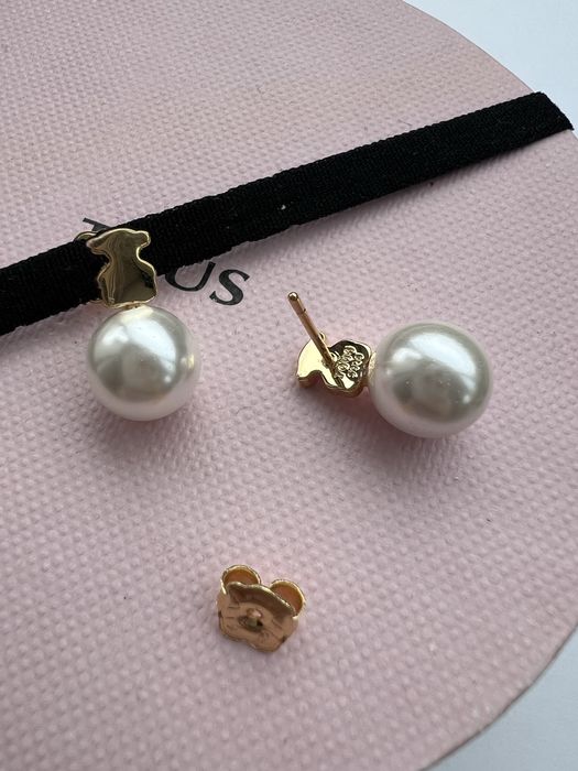 Tous kolczyki z misiem i perłą.