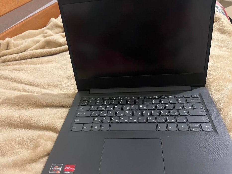 Ноутбук Lenovo V14-ADA Iron Grey