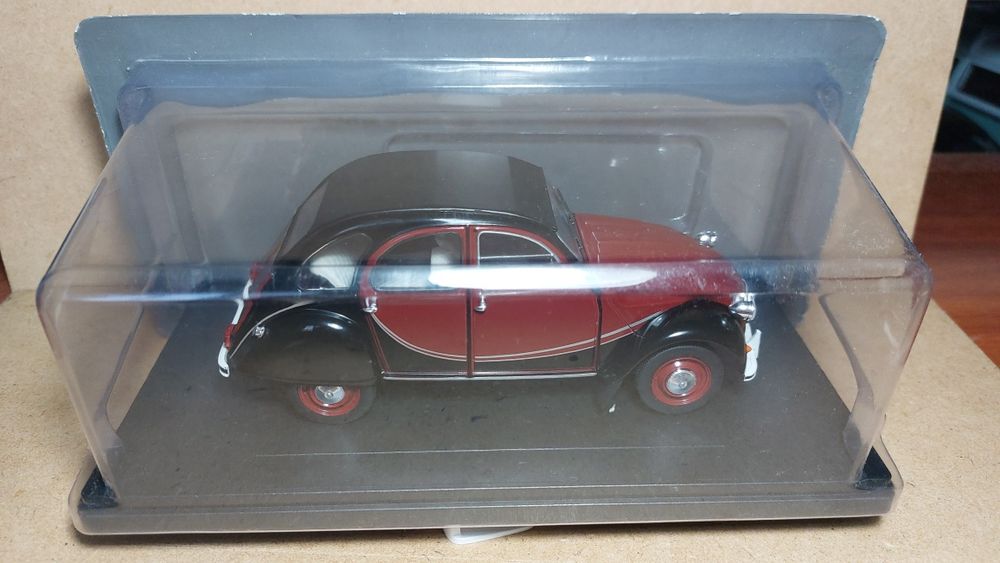 Citroen 2CV6 Charleston 1:24