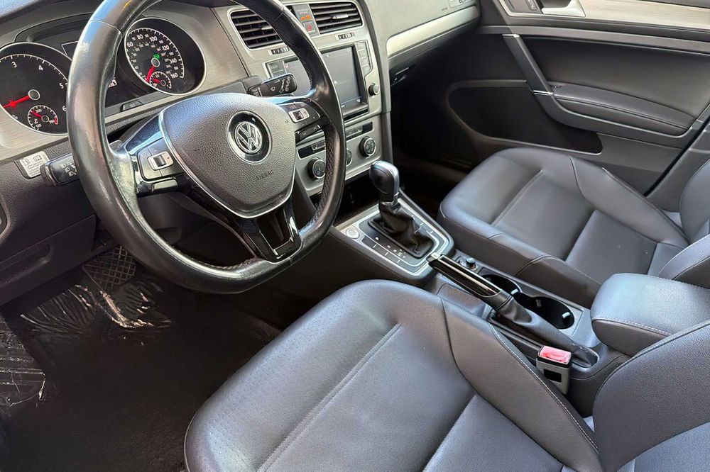 Volkswagen Golf SportWagen SEL      2015