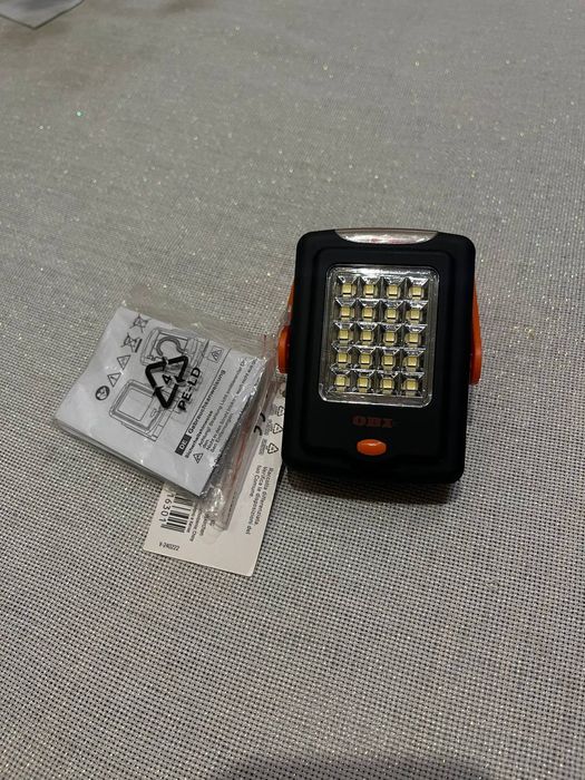 Універсальна  лампа ліхтарик