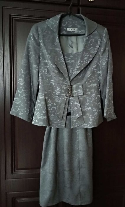 Костюм жіночий 48 р. майже новий