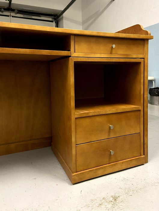 Secretária em Madeira