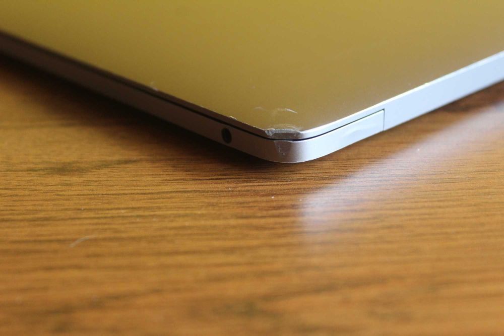 Apple MacBook Pro 13 A1708