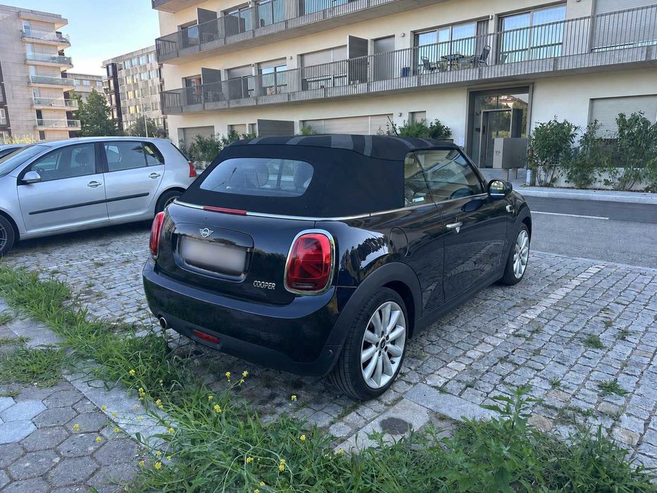 MINI Cooper Cabrio