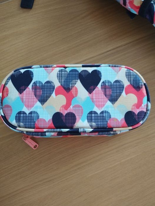 Piórnik coolpack serca